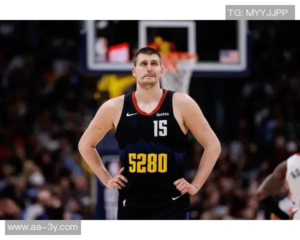 约基奇首节全力以赴对决戈贝尔5投全中砍下13分5篮板3助攻 约基奇首节全力以赴对决戈贝尔5投全中砍下13分5篮板3助攻