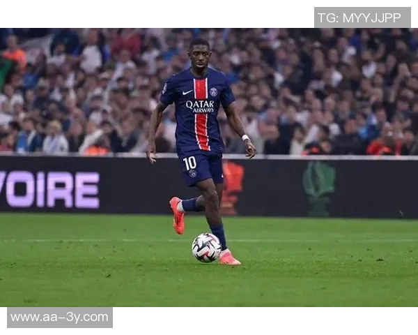 巴黎遭遇重大打击阿什拉夫踩踏事件引发裁判VAR判罚直红牌