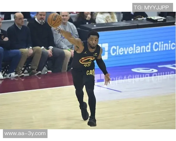 生涯前200记三分球最快纪录诞生克弩58场登顶水花险些无缘上榜 生涯前200记三分球最快纪录诞生克弩58场登顶水花险些无缘上榜