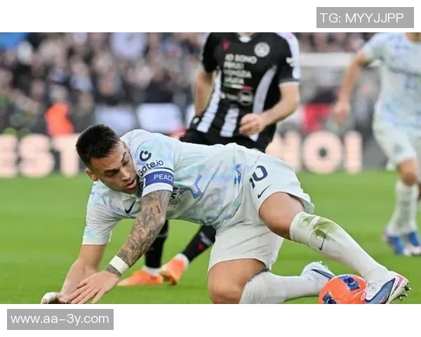 米兰两度追逐科内巴黎欲出6000万罗马希望留人